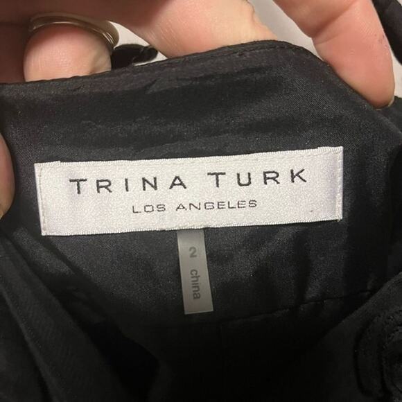 Trina Turk Black Ruffle Tiered Spaghetti Strap Criss Cross Dress Size 2 - Picture 5 of 6